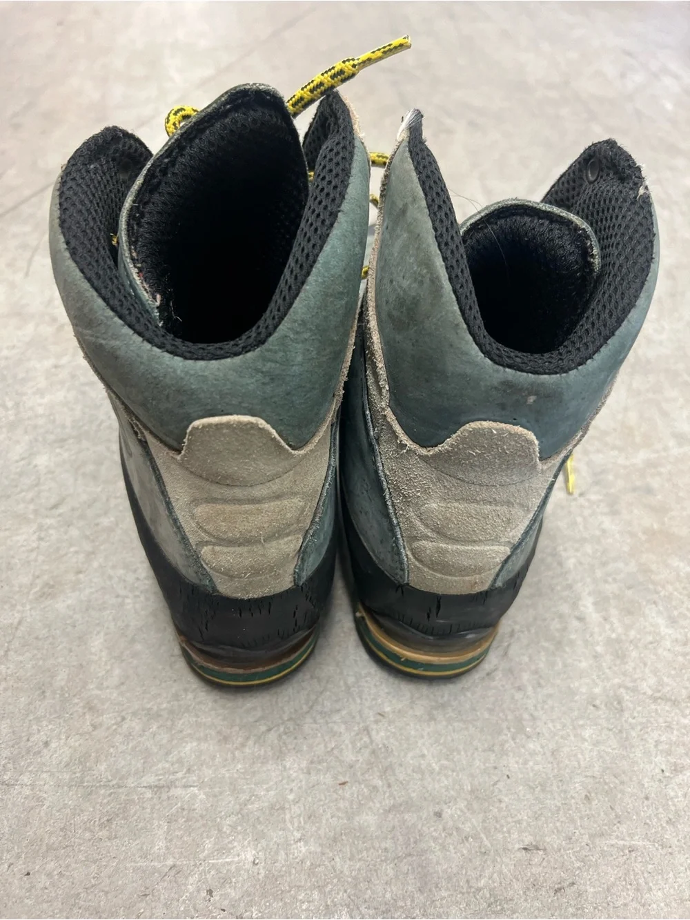 La Sportiva Teal Grey and Yellow Men's Mountaineering Boots men’s size 8